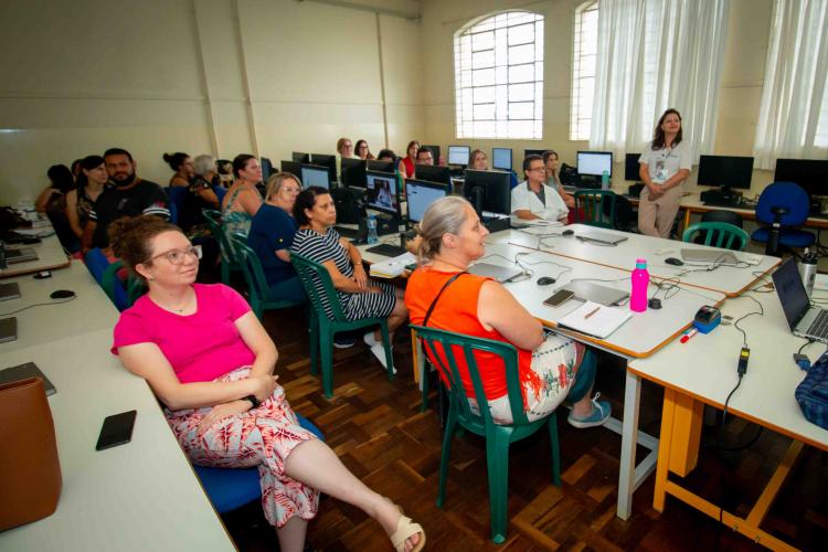 Formação Professores Inglês Paraná