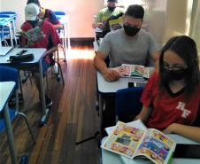 Com a homologação da Base Nacional Comum Curricular (BNCC), no ano de 2017, a Educação Financeira passou a ser considerada um conhecimento essencial para ser trabalhado nas escolas, objetivando a formação para a cidadania.
